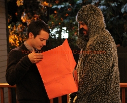WILFRED: S2 Ep 205 CONTROL. L-R: Elijah Wood as Ryan, Jason Gann as Wilfred. 