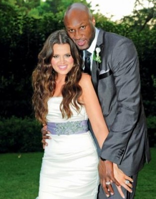 lamar-odom-and-khloe-kardashian-wedding-picture_375x479