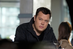 Leverage-403-11-Michael Gladis-PH Erik Heinila_21021_003_0056_R
