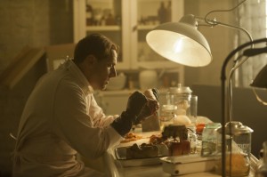 AMERICAN HORROR STORY AHS_103_0115 Muder House - Matt Ross