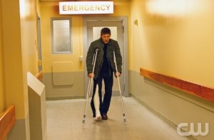 Supernatural-Ep-703-Girl-Next-Door-Dean-crutches