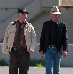 JUSTIFIED: Episode 11: Measures (Airs March 27, 10:00 pm e/p). L-R: Nick Searcy and Timothy Olyphant. CR: Prashant Gupta / FX.