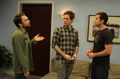 IASIP-Ep805-Therapist_waiting_room_sc-9_0194