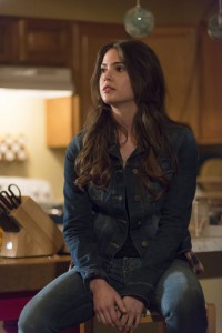 Jackie Nevada (Shelley Hennig) is just the pretty distraction Raylan DOESN'T need right now.