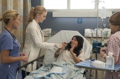 It's no surprise that Carrie screws up when trying to place a tube down a patient's (Nico Martinez) nose, much to Jackie and Zoey's horror.