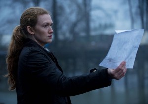 Mirielle Enos as Sarah Linden.