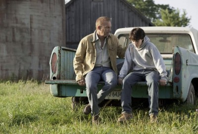 Jonathan (Kevin Costner) talks to young Clark (Dylan Sprayberry) about his abilities and keeping them a secret. 