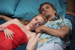 The new "it" couple to watch. Yet another dose of Insta-love. Yum.