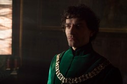 Warwick (James Frain) plays Kingmaker with Margaret of Anjou