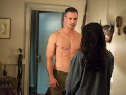 Witches of East End - "A Few Good Talismen"