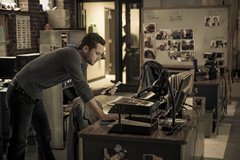 Jesse Lee Soffer as Det. Jay Halstead in "Stepping Stone"