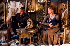 Earl Ragnar (Traivs Fimmel) and his wife Princess Aslaug (Alyssa Sutherland) and their newborn son.