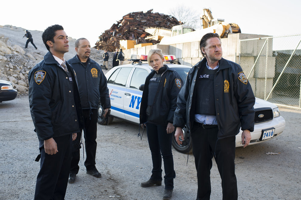 Danny Pino as Det. Nick Amaro, Ice T as Det. Odafin Tutuola Kelli Giddish as Det. Amanda Rollins, Donal Logue as Lt. Declan Murphy