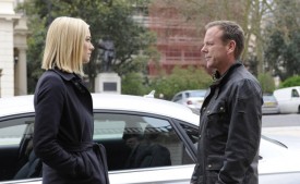 Jack (Kiefer Sutherland) and Kate (Yvonne Strahovski)