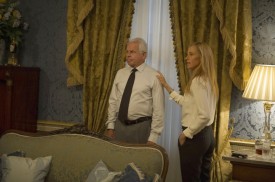 Audrey (Kim Raver) is happy to have her father (William Devane) back