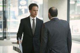 Mike (Patrick J Adams) confronts Louis (Rick Hoffman)