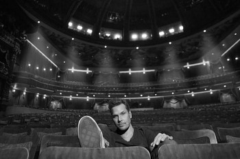 Dane Cook - Photo credit Nick Spanos/Courtesy of SHOWTIME