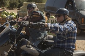 Jax (Charlie Hunnam) pushes forward with his vengeance plans.