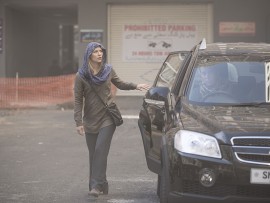 Carrie does a good job of eluding her bodyguards. 