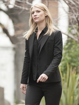 Claire Danes as Carrie Mathison in Homeland (Season 4, Episode 02). - Photo:  David Bloomer/SHOWTIME