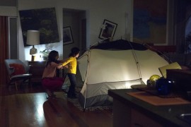 Delia helps Charlie after the earthquake.