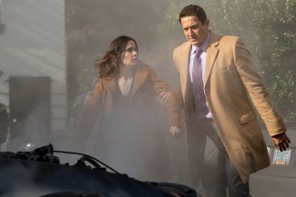 L-R: Juliette's powers are easily set off. I hope Renard can help her before someone they know dies.