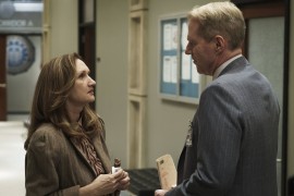 Stan does his best to make Zinaida feel comfortable.