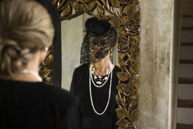 A ghost from the Dollangangers' past comes back for a visit!