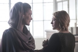 TYRANT -- "Mark of Cain" -- Episode 201 (Airs Tuesday, June 16, 10:00 pm e/p) Pictured: (l-r) Alice Krige as Amira, Jennifer Finnigan as Molly. CR: Kata Vermes/FX