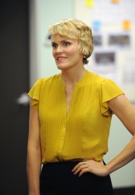 Can Kristen bring the two stars together? 