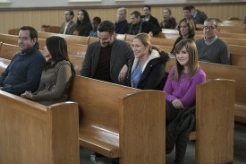 Dominic Fumusa as Kevin Peyton, Edie Falco as Jackie Peyton and Ruby Jerins as Grace Peyton in Nurse Jackie (Season 7, Episode 12). - Photo: David M. Russell/SHOWTIME - Photo ID: nursjackie_712_2234.R