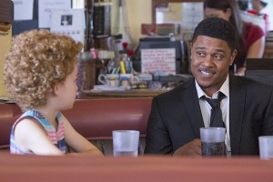 Shree Crooks as Audrey and Pooch Hall as Daryll in Ray Donovan (Season 3, Episode 02). - Photo: Michael Desmond/SHOWTIME - Photo ID: RayDonovan_302_2481.R