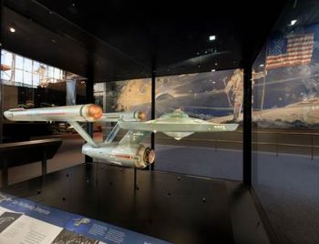 Smithsonian Channel - Building Star Trek