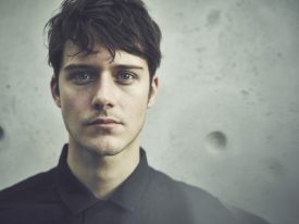 Cesar Domboy as adult Fergus