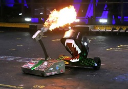 BattleBots - Blacksmith and Kraken - Discovery 2020 (featured)