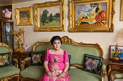 THE KINGMAKER - Imelda Marcos - Showtime Documentary (featured)