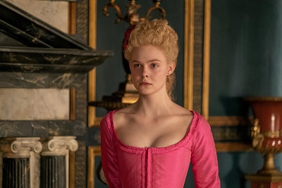 Elle Fanning - The Great Ep 110 The Beaver's Nose - Hulu