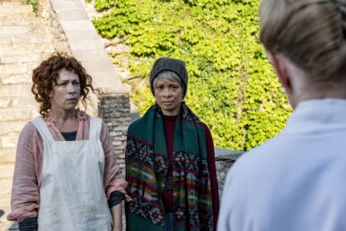 A Discovery of Witches S2, Ep 210-1 - AMC+