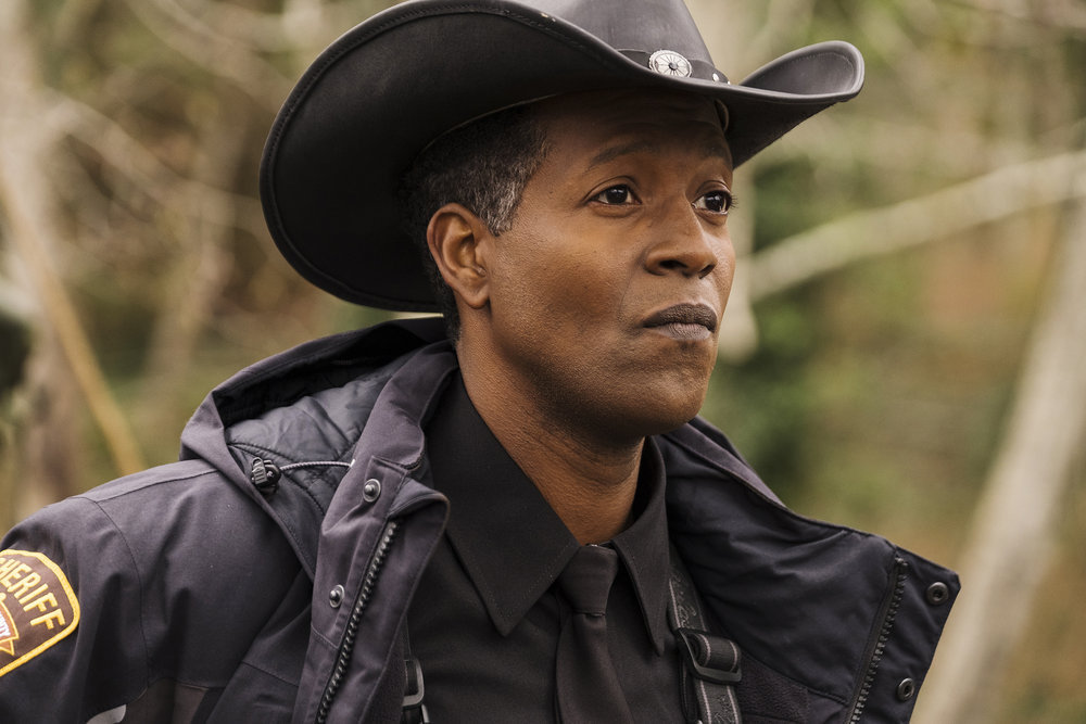 Resident Alien - S01 Ep 3 - Secrets 009