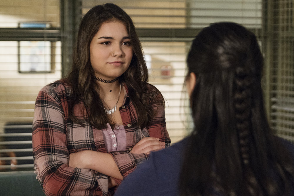 Resident Alien - S01 Ep. 5 "Love Language" 004 - Syfy