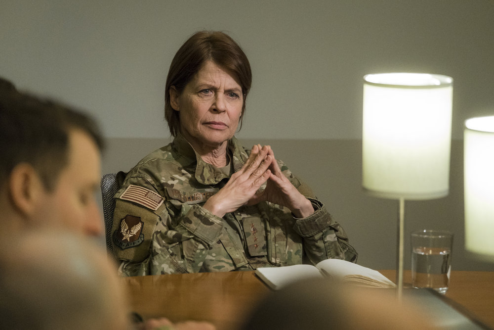 Resident Alien - S01 Ep 6 - Sexy Beast - 005 Syfy