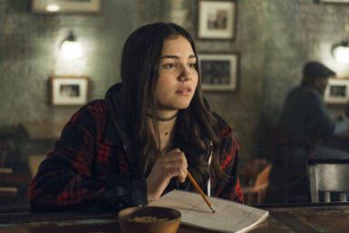 Resident Alien - S01. Ep. 9 Welcome Aliens - Syfy 010