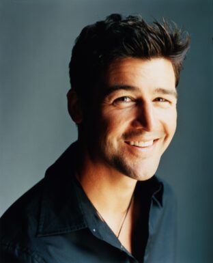 Kyle Chandler - Super Pumped - Showtime