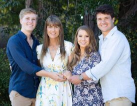 Crikey! It's the Irwins - Discovery+, Animal Planet