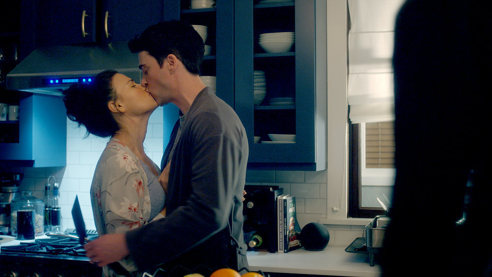 Resident Alien - Season 2 - Ep. 201 OLD FRIENDS - 003